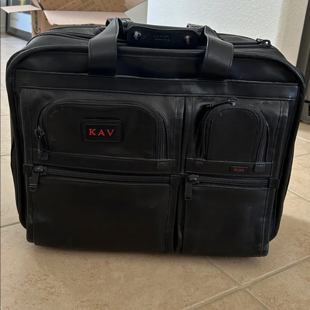 Tumi Alpha Deluxe Leather Rolling Briefcase With KAV Monogram - Picture 2 of 11